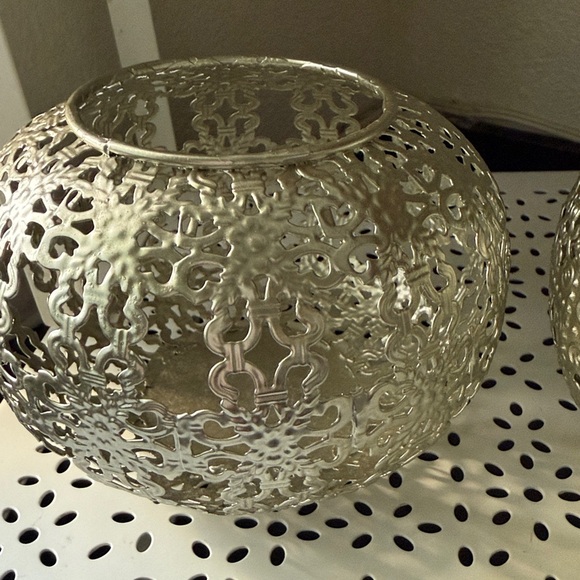 Three Hands Corp Elegant Silver Tone Decorative Lanterns Set -2 - Picture 3 of 13